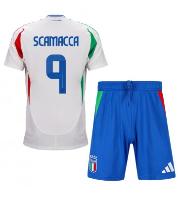 Italia Gianluca Scamacca #9 Segunda Equipación Niños Eurocopa 2024 Manga Corta (+ Pantalones cortos)